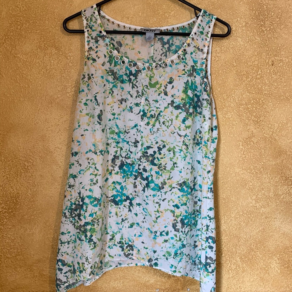 9/$35 DKNY Top